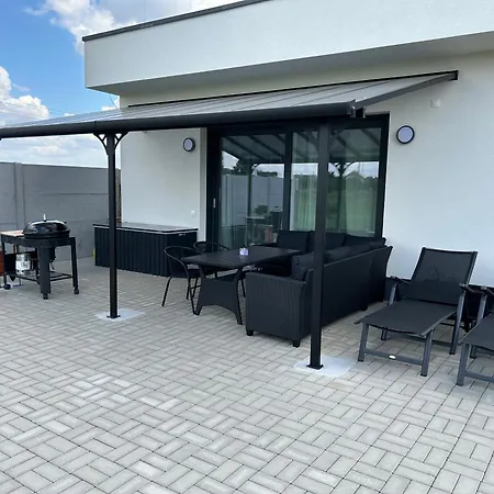 Apartman Zuzana Nesvady 客房 照片